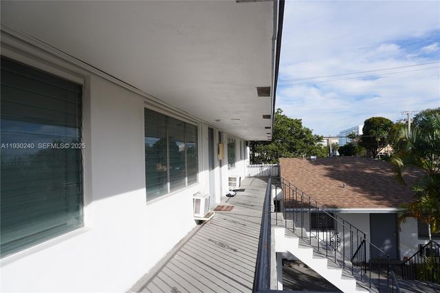 749 SE 15th St 8, Fort Lauderdale, FL 33316