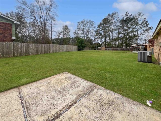 903 Greenbriar Street, Deridder, LA 70634