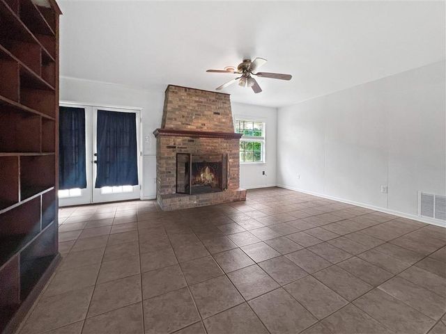 903 Greenbriar Street, Deridder, LA 70634