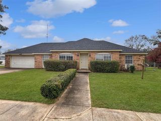 903 Greenbriar Street, Deridder, LA 70634