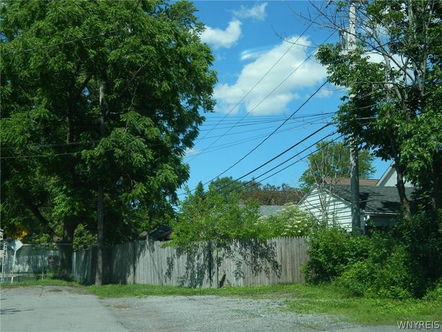 131 Burch Avenue, West Seneca, NY 14210