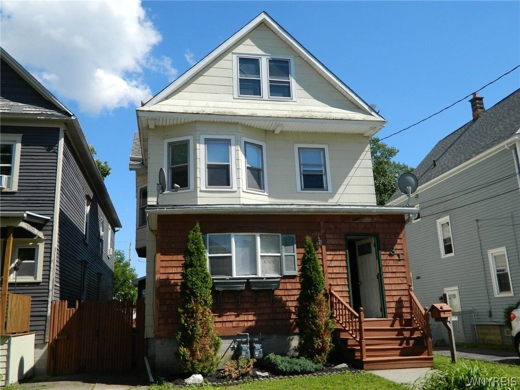 131 Burch Avenue, West Seneca, NY 14210