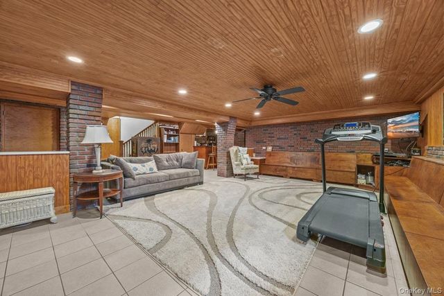 190 Beach 137th Street, Belle Harbor, NY 11694