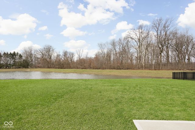 2162 Bauer Creek Drive, Whitestown, IN 46075