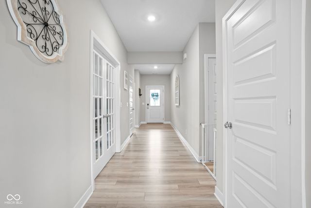 2162 Bauer Creek Drive, Whitestown, IN 46075