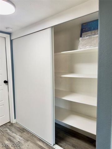 4030 East Carey Avenue 2, Las Vegas, NV 89115