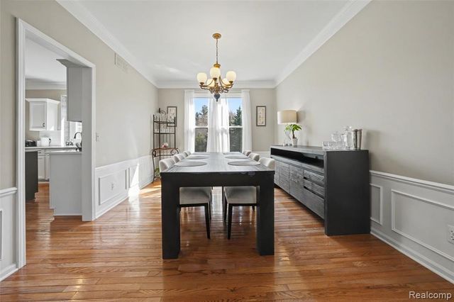 3855 Sequoia Drive, Lake Orion, MI 48360