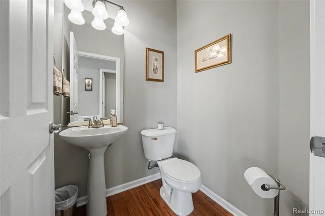 3855 Sequoia Drive, Lake Orion, MI 48360