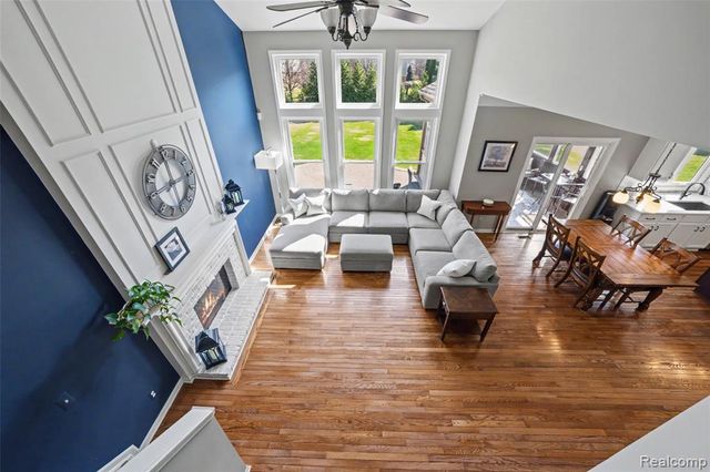 3855 Sequoia Drive, Lake Orion, MI 48360