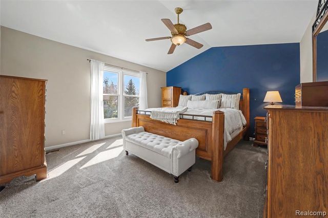 3855 Sequoia Drive, Lake Orion, MI 48360