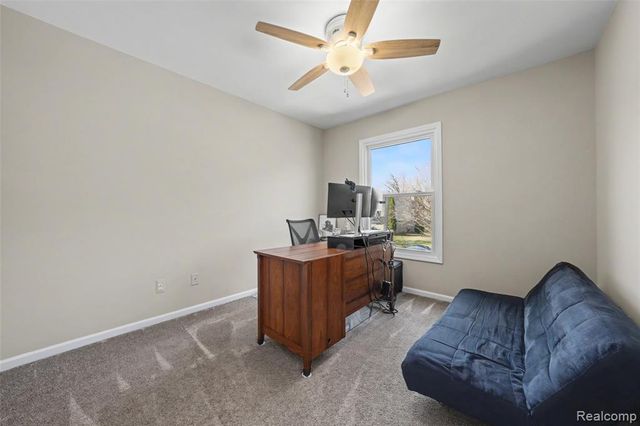 3855 Sequoia Drive, Lake Orion, MI 48360