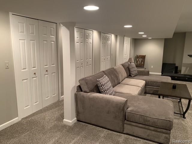 3855 Sequoia Drive, Lake Orion, MI 48360