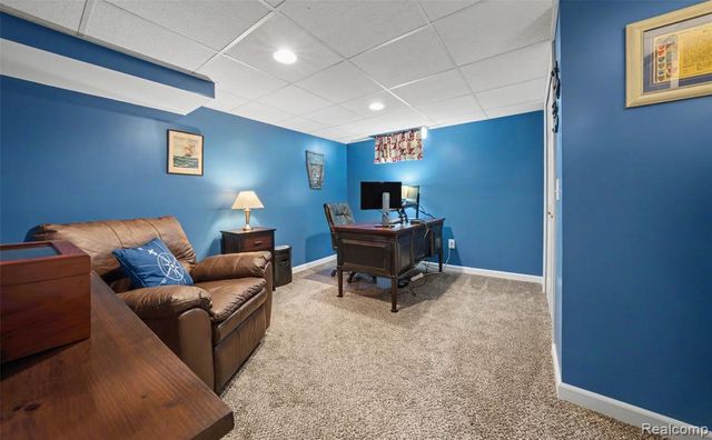 3855 Sequoia Drive, Lake Orion, MI 48360