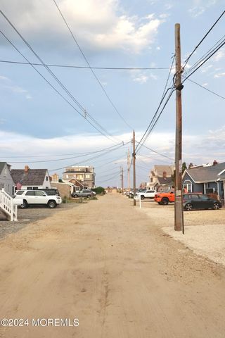 116 E Kupper Drive, Mantoloking, NJ 08738