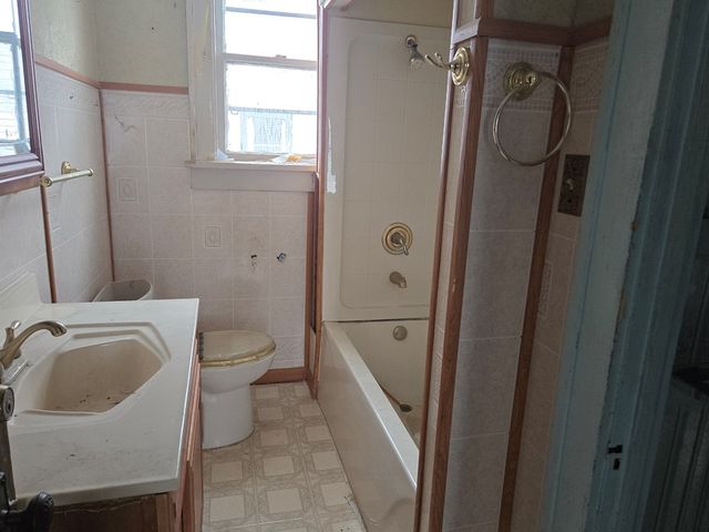 203 Home Avenue, Mansfield, OH 44902