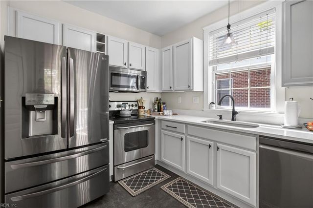 435 E Freemason St Apt 1B, Norfolk, VA 23510