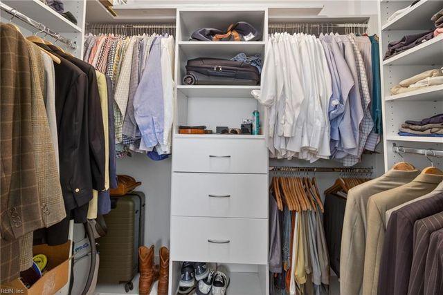 435 E Freemason St Apt 1B, Norfolk, VA 23510