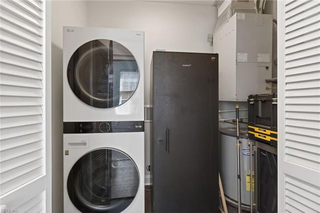 435 E Freemason St Apt 1B, Norfolk, VA 23510