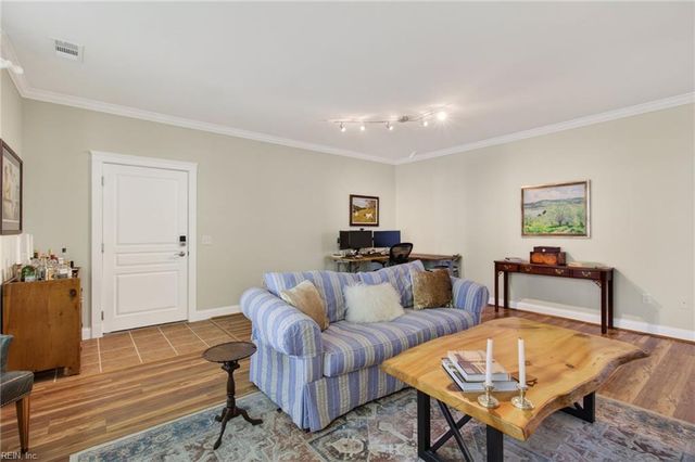 435 E Freemason St Apt 1B, Norfolk, VA 23510