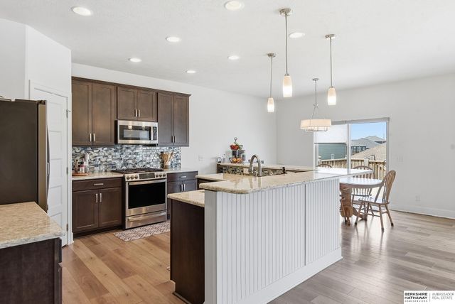 17706 Ogden Street, Omaha, NE 68116