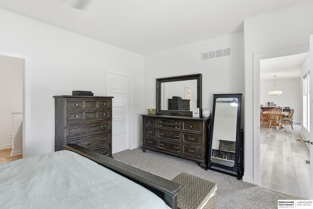 17706 Ogden Street, Omaha, NE 68116