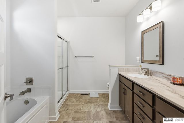 17706 Ogden Street, Omaha, NE 68116