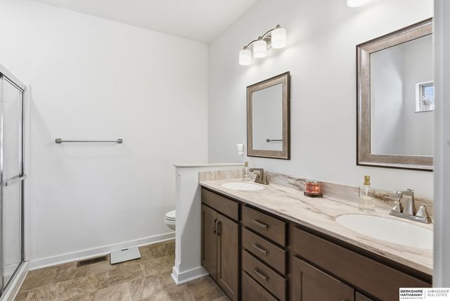17706 Ogden Street, Omaha, NE 68116