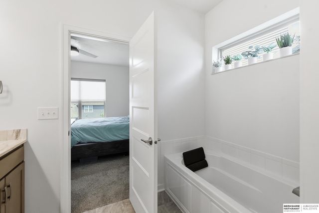 17706 Ogden Street, Omaha, NE 68116