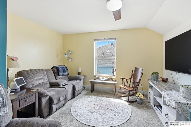17706 Ogden Street, Omaha, NE 68116