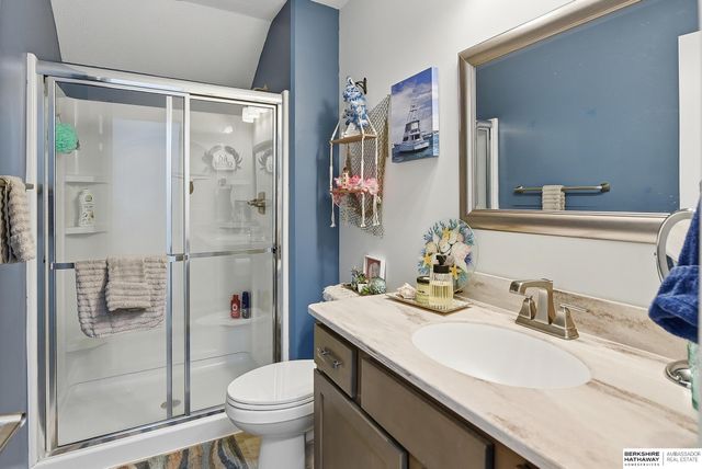17706 Ogden Street, Omaha, NE 68116