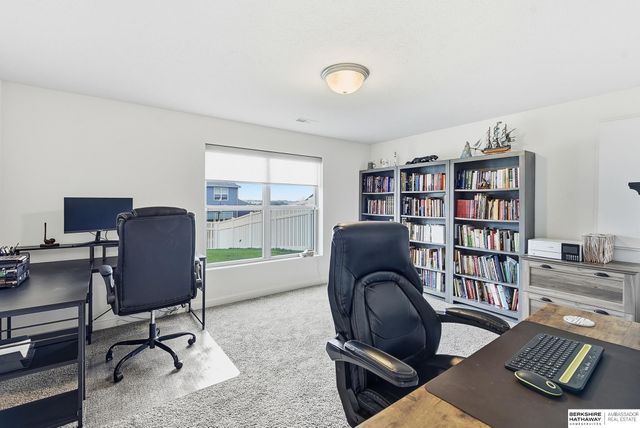 17706 Ogden Street, Omaha, NE 68116
