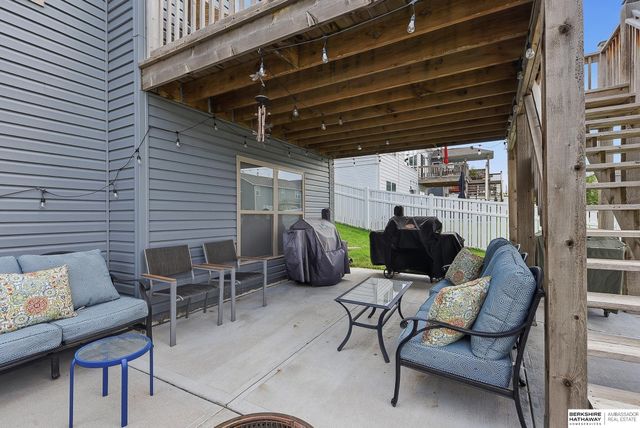 17706 Ogden Street, Omaha, NE 68116