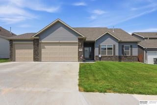 17706 Ogden Street, Omaha, NE 68116