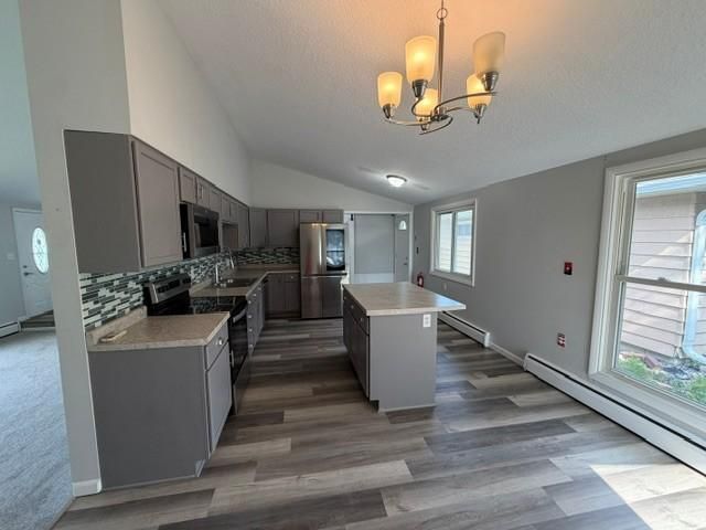 1536 10th Avenue N, Moorhead, MN 56560