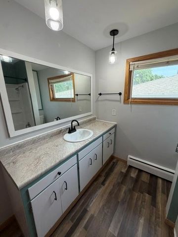 1536 10th Avenue N, Moorhead, MN 56560