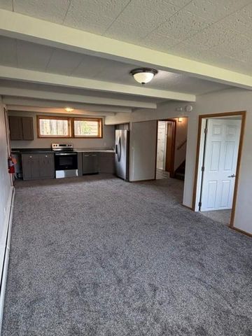 1536 10th Avenue N, Moorhead, MN 56560
