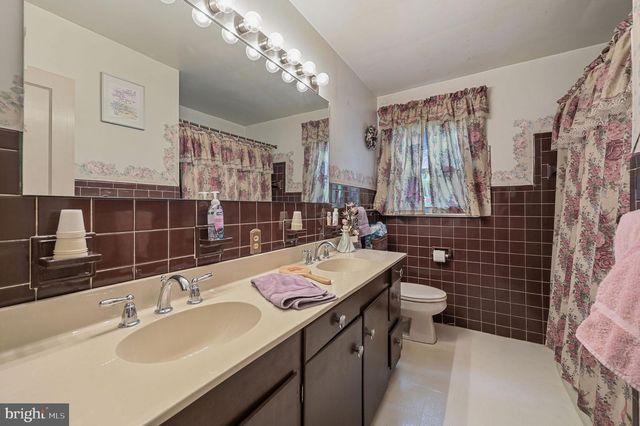 11 SUNSET LN, Milford, DE 19963