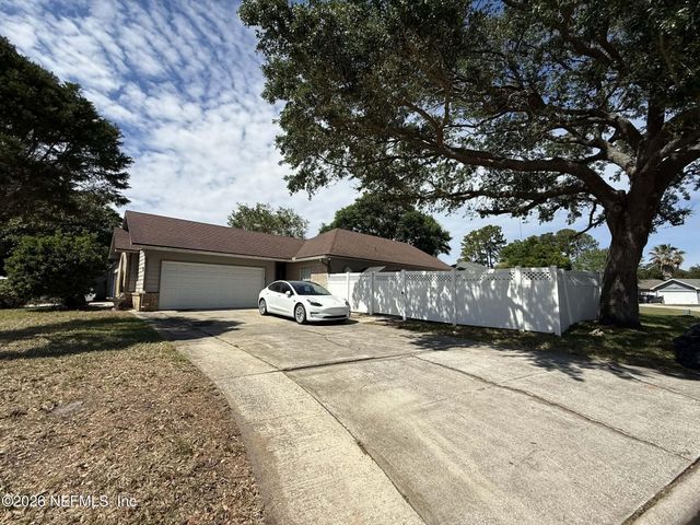 1829 ASHMORE GREEN Drive, Jacksonville, FL 32246