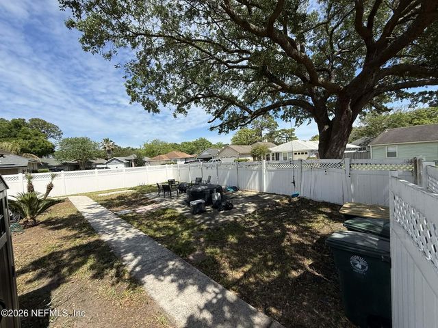 1829 ASHMORE GREEN Drive, Jacksonville, FL 32246