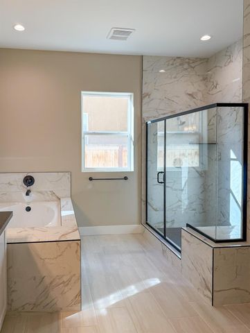 951 Beaver Pond Loop, Madera, CA 93636