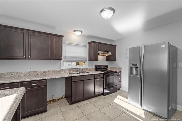 821 Sandalwood Drive, Fayetteville, NC 28304