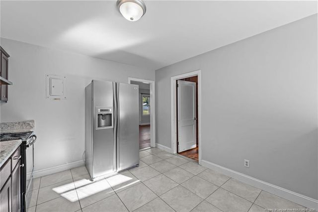 821 Sandalwood Drive, Fayetteville, NC 28304