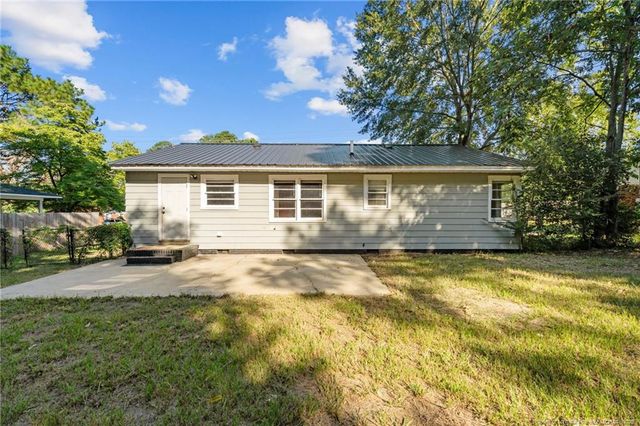 821 Sandalwood Drive, Fayetteville, NC 28304