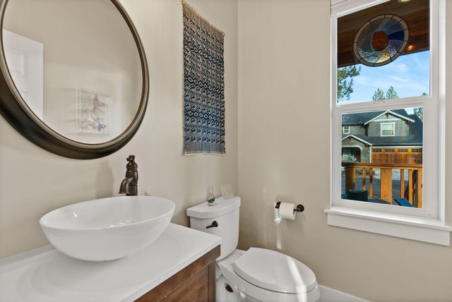 410 S Timber Creek Drive, Sisters, OR 97759