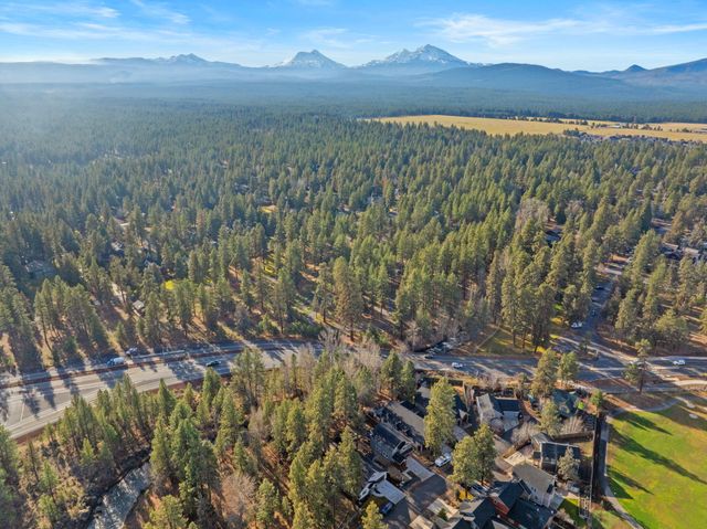 410 S Timber Creek Drive, Sisters, OR 97759