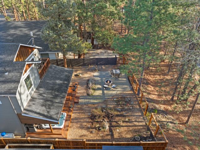 410 S Timber Creek Drive, Sisters, OR 97759