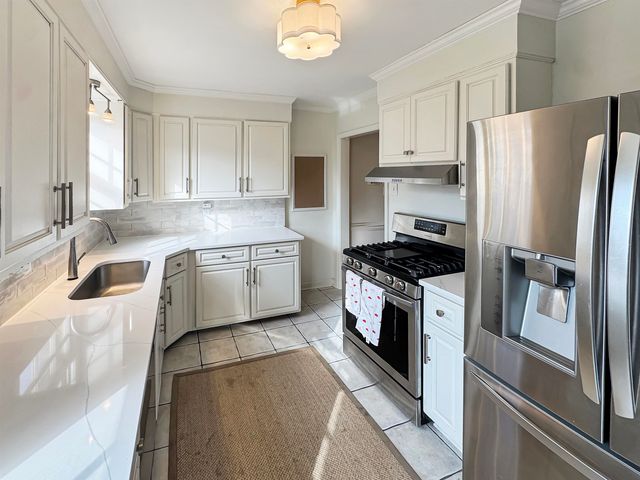 24 NORMANDY CIR, Memphis, TN 38111