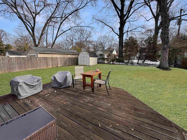 24 NORMANDY CIR, Memphis, TN 38111