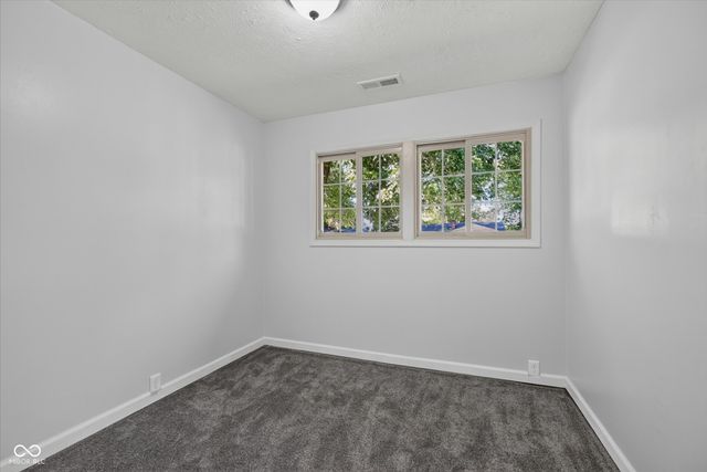 1012 Fenley Drive, Lebanon, IN 46052