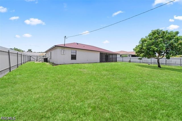 2214 SW 13th AVE, Cape Coral, FL 33991